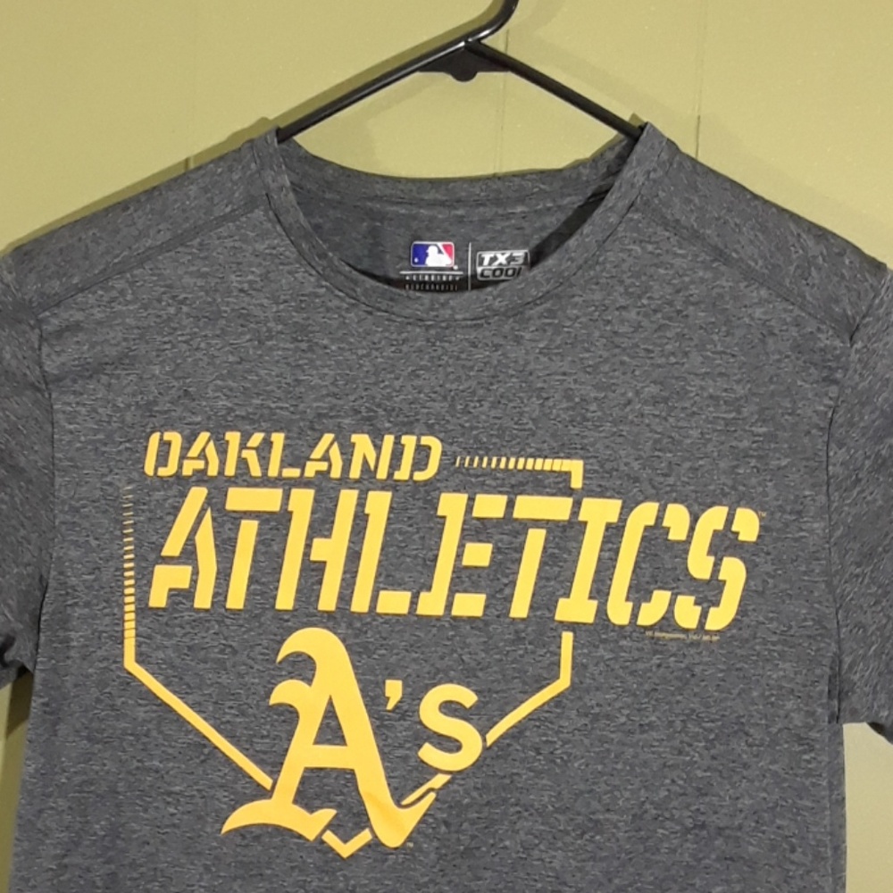 OAKLAND ATHLETICS A'S ADULT MEDIUM BASEBALL   MLB